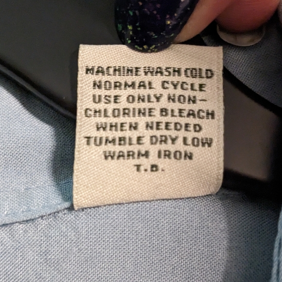 Batik Bay Tropical Button Down - Picture 4 of 5